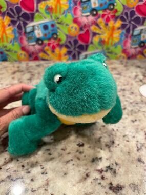 Mary Meyer Plush Green Stuffed Frog Green And Yellow Body 8" Animal Toy
